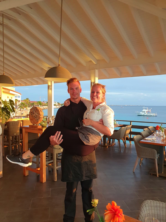 Samen werken en duiken. Het 'gewone' leven op Bonaire begint...