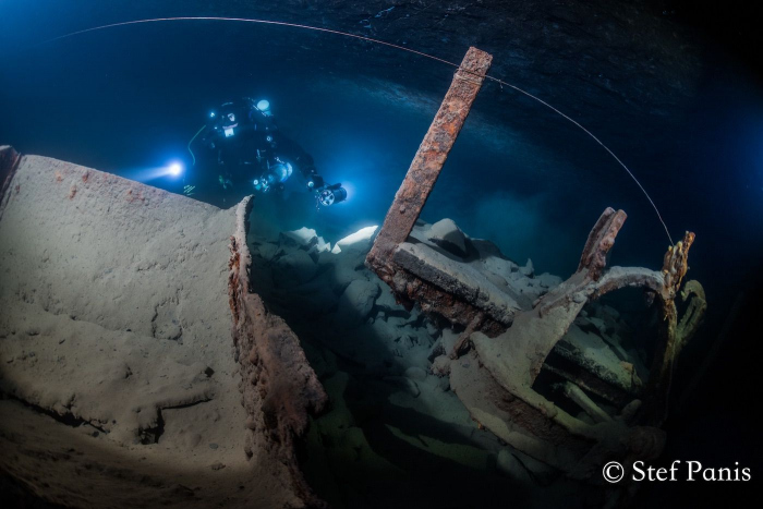 Nieuwe duikstek in België met open groeve en grot