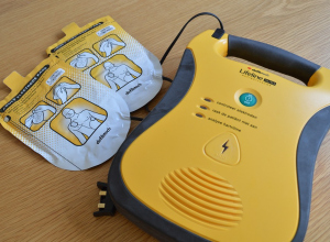 AED's op duikstekken in Nederland en België