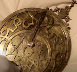 Duikers vinden astrolabium. Unieke vondst!