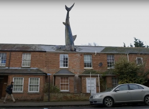 Sharkhouse al 30 jaar controverse in Oxford